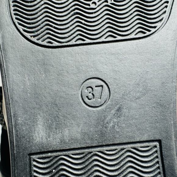 Bernie Mev Ankle Boots Booties Womens Sz 37 US 6.5 Black Suede Slip On Comfort - Picture 10 of 10